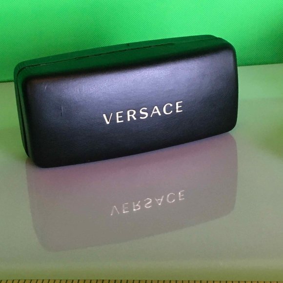 Dior Sunglass with Versace Case - Picture 12 of 14